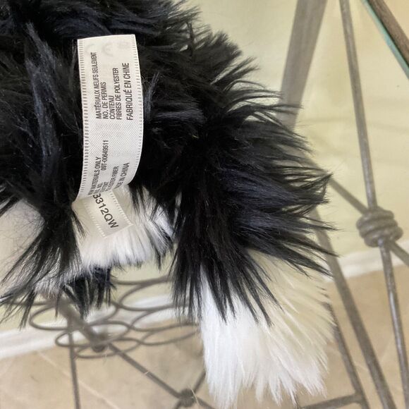 American Girl Saige’s pet dog Rembrandt w leash - Retired - Picture 5 of 8